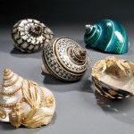 Five Large Painted Shells (Lot 812, Estimate $150-$250)